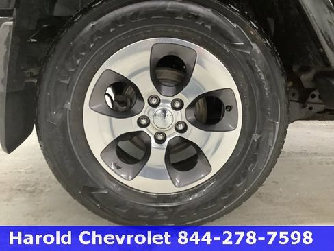 Used 2016 Jeep Wrangler Unlimited Sahara w/ Dual Top Group image 7