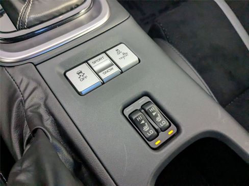 Used 2025 Toyota GR86 Premium w/ Performance Package image 25