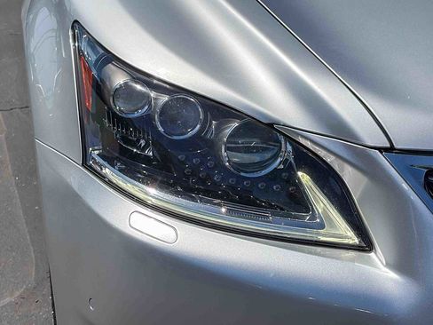 Used 2015 Lexus LS 460 L w/ Ultra Luxury Package image 7