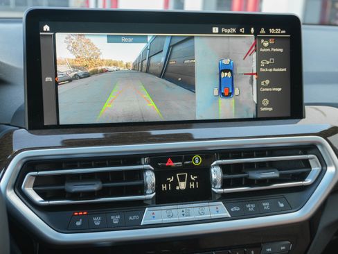 Certified 2025 BMW X4 xDrive30i image 24