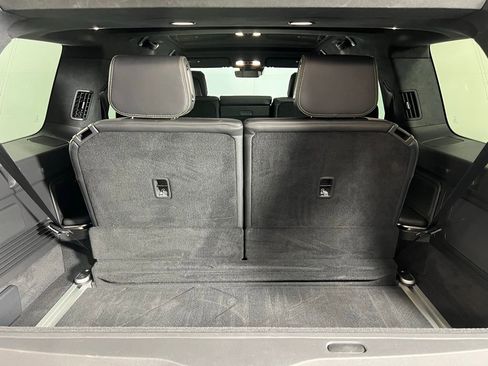 Used 2023 Rivian R1S Launch Edition image 31