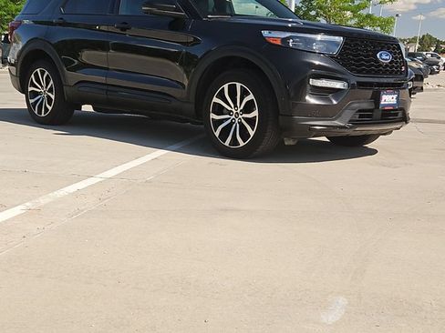 Used 2020 Ford Explorer ST w/ Premium Technology Package AWD/4WD image 3