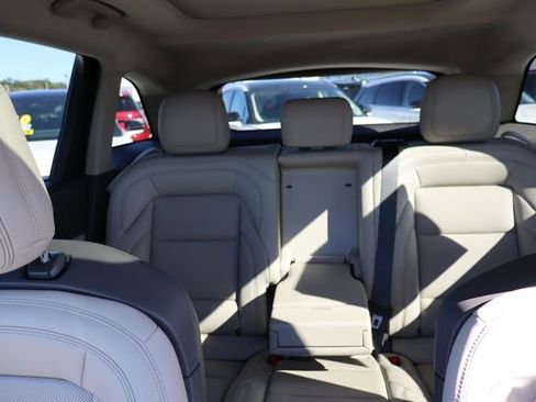 New 2025 Lincoln Nautilus Premier w/ Equipment Group 102A image 9