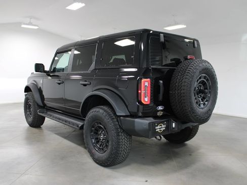 New 2026 Ford Bronco Outer Banks w/ Sasquatch Package AWD/4WD image 6