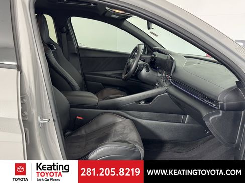 Used 2025 Hyundai Elantra N image 19