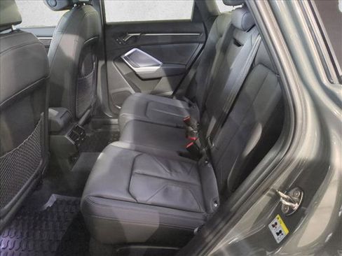 Certified 2025 Audi Q3 2.0T Premium w/ Convenience Package image 20