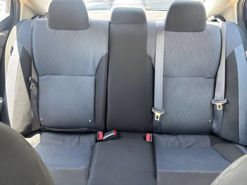Used 2025 Nissan Versa SV FWD image 36