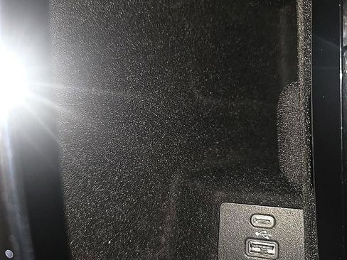 Used 2023 Lincoln Nautilus AWD w/ Premium Package image 24