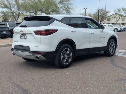 Used 2023 Chevrolet Blazer LT image 3