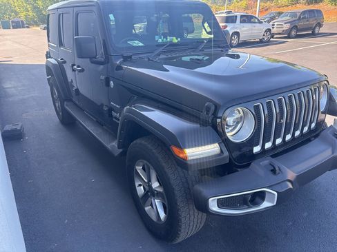Used 2022 Jeep Wrangler Unlimited Sahara w/ LED Lighting Group AWD/4WD image 1