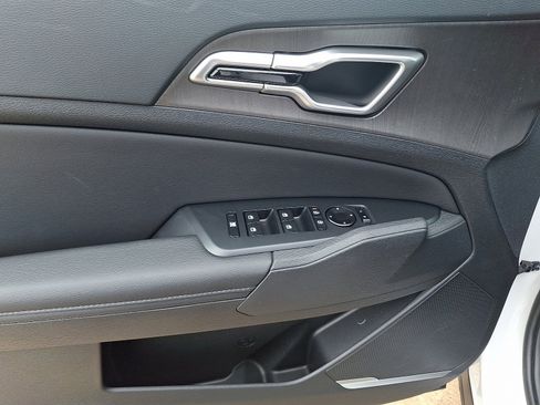 New 2026 Kia Sportage X-Line w/ X-Line Premium Package image 8