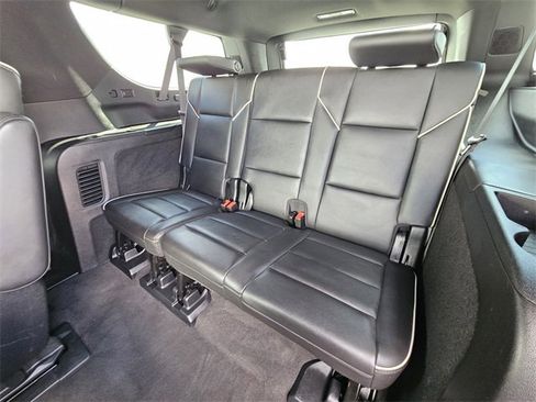 Used 2024 Cadillac Escalade ESV Sport image 30