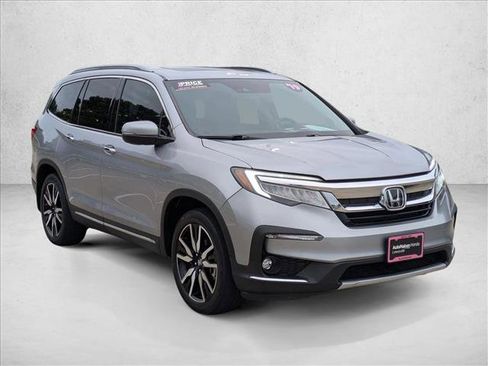 Used 2019 Honda Pilot Elite image 4