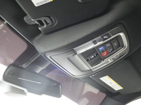 Used 2019 RAM 1500 Laramie AWD/4WD image 15