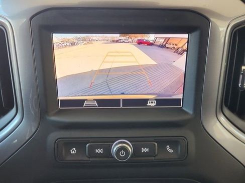 Used 2024 Chevrolet Silverado 1500 Custom image 6