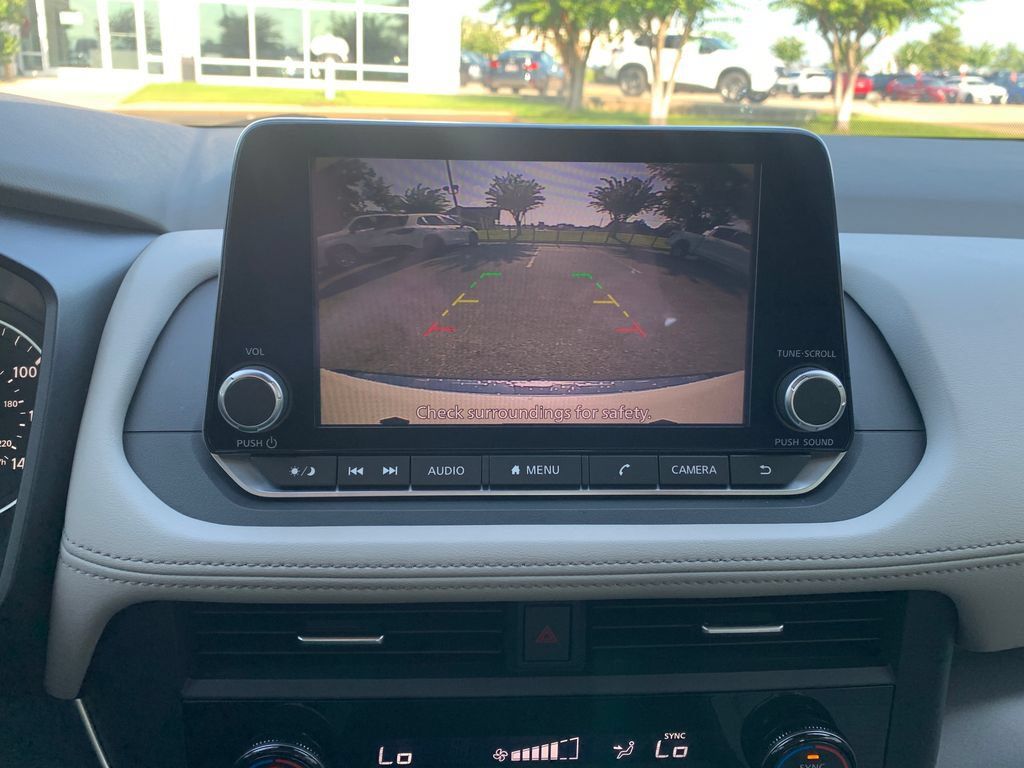 Used 2023 Nissan Rogue SV FWD image 15