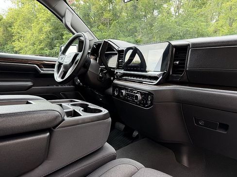 Used 2024 GMC Sierra 1500 Elevation AWD/4WD image 21