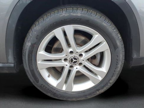 Used 2019 Mercedes-Benz GLA 250 4MATIC image 13