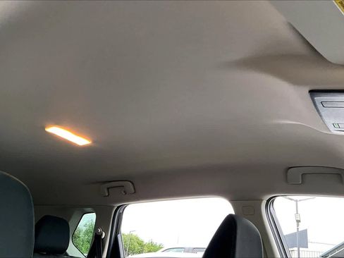 Used 2026 Nissan Rogue SV FWD image 13