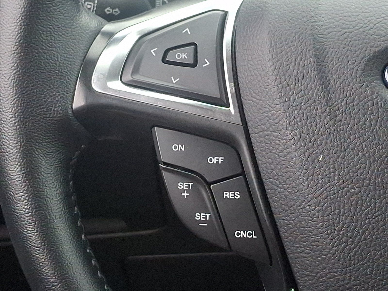 Used 2024 Ford Edge SEL w/ Convenience Package AWD/4WD image 21