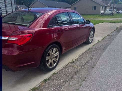 Used 2011 Chrysler 200 Touring w/ Cold Weather Group FWD image 8