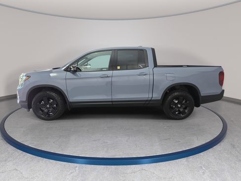 New 2026 Honda Ridgeline Black Edition image 8