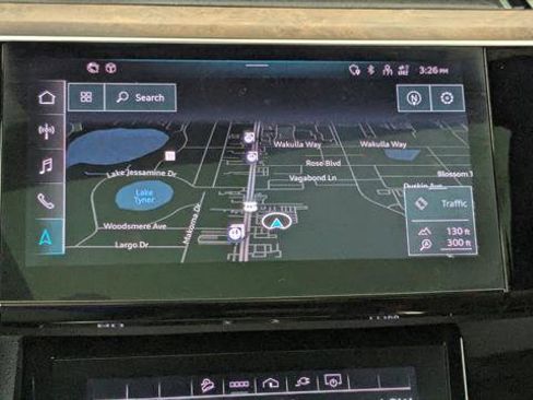 Used 2022 Audi e-tron Premium Plus w/ Premium Plus Package image 32