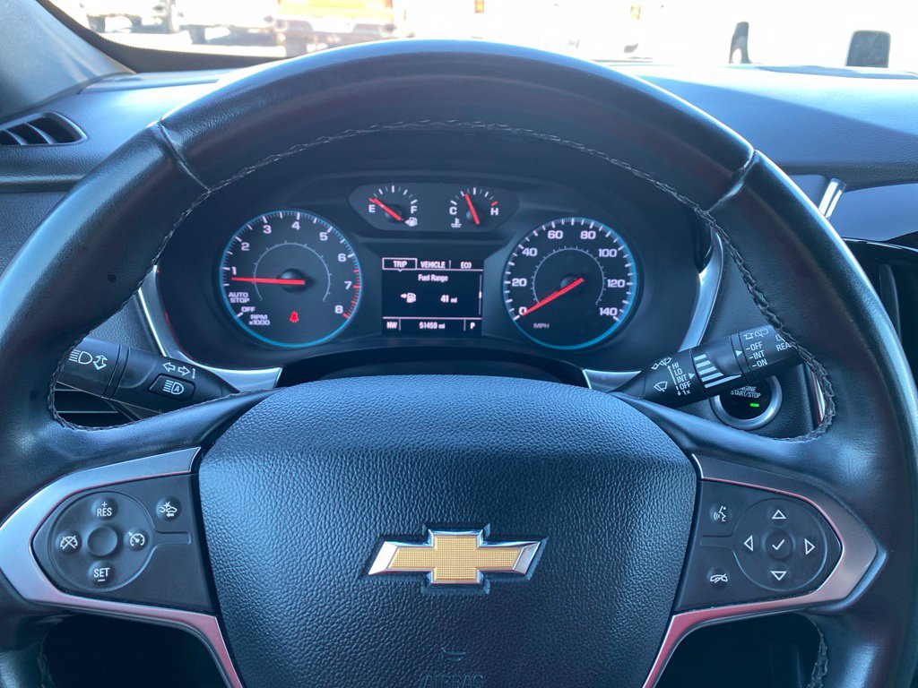 Used 2023 Chevrolet Traverse LT FWD image 29