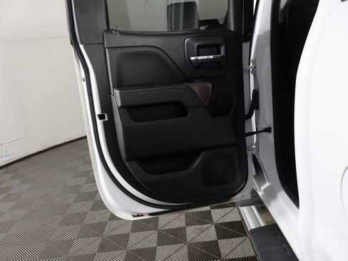 Used 2018 GMC Sierra 1500 SLT w/ SLT Premium Package image 23