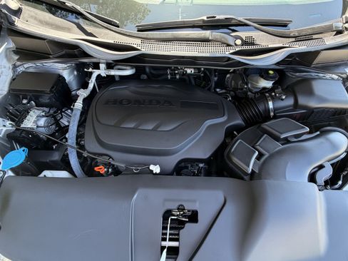 Used 2024 Honda Odyssey EX-L image 27
