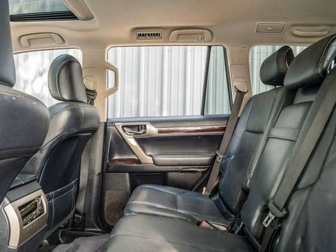 Used 2014 Lexus GX 460 w/ Premium Package AWD/4WD image 35