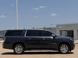 Used 2023 Chevrolet Suburban Premier RWD video 3