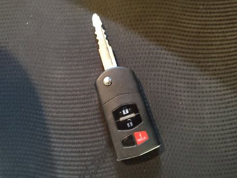 Used 2015 MAZDA MX-5 Miata Club image 32