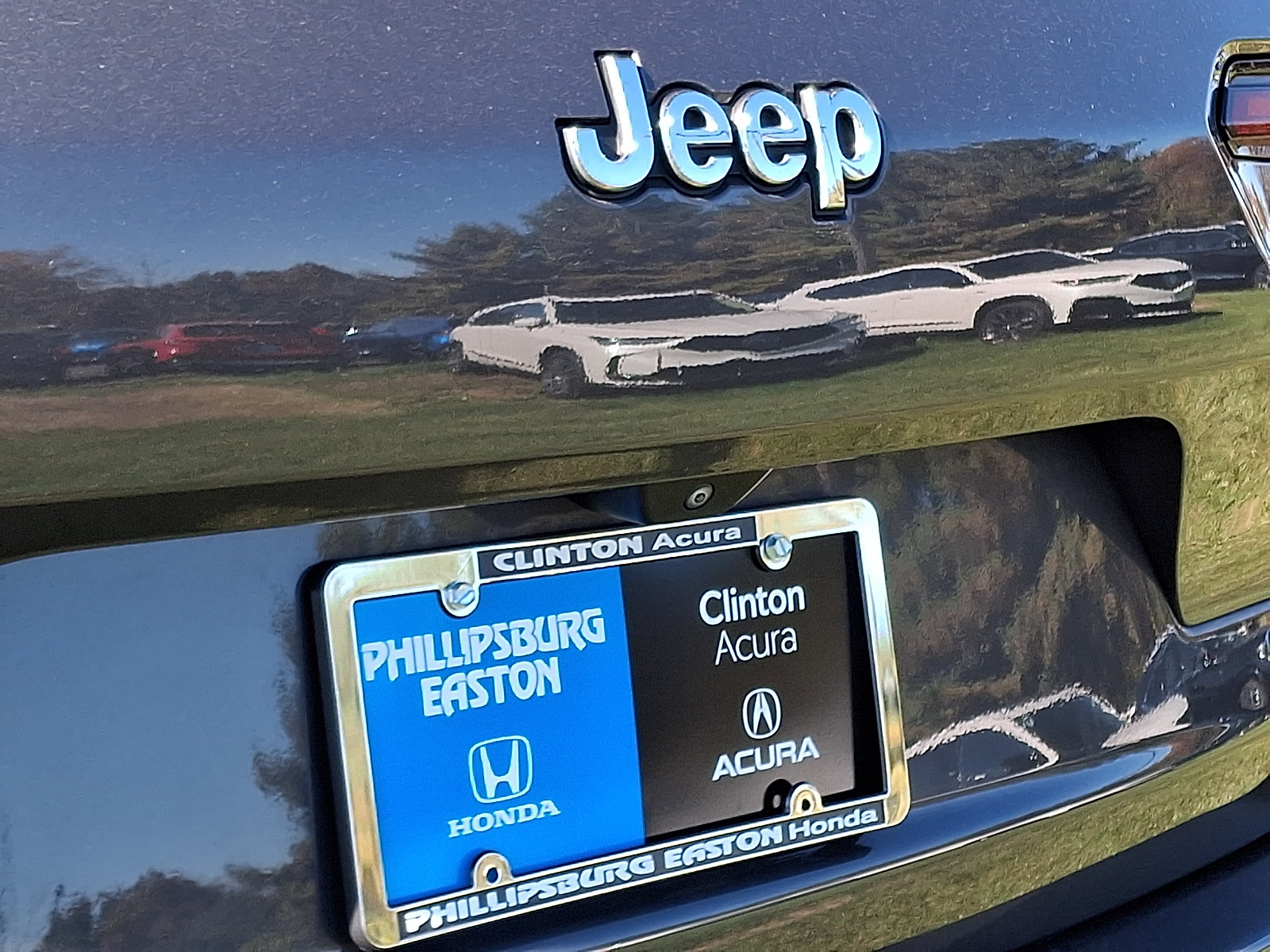 Used 2021 Jeep Grand Cherokee L Overland w/ Luxury Tech Group IV AWD/4WD image 33