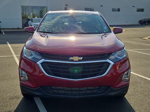 Used 2020 Chevrolet Equinox LT w/ LPO, Floor Liner Package FWD image 2