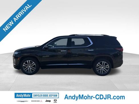 Used 2023 Chevrolet Traverse High Country w/ LPO, Floor Liner Package AWD/4WD image 4