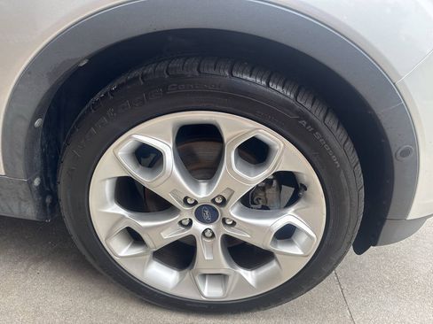 Used 2014 Ford Escape Titanium w/ Equipment Group 401A AWD/4WD image 28