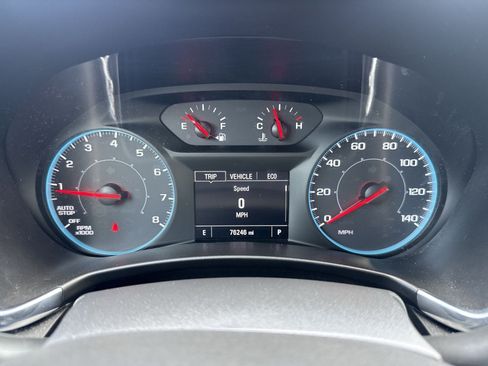 Used 2020 Chevrolet Equinox LS FWD image 17