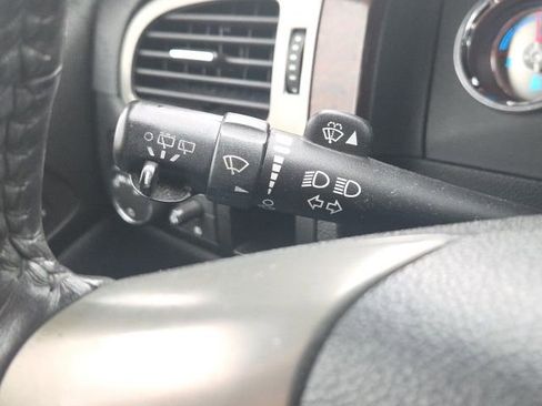 Used 2009 GMC Yukon Denali image 44