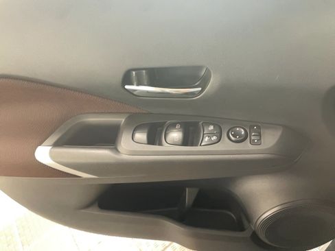 Certified 2024 Nissan Kicks SR FWD image 14