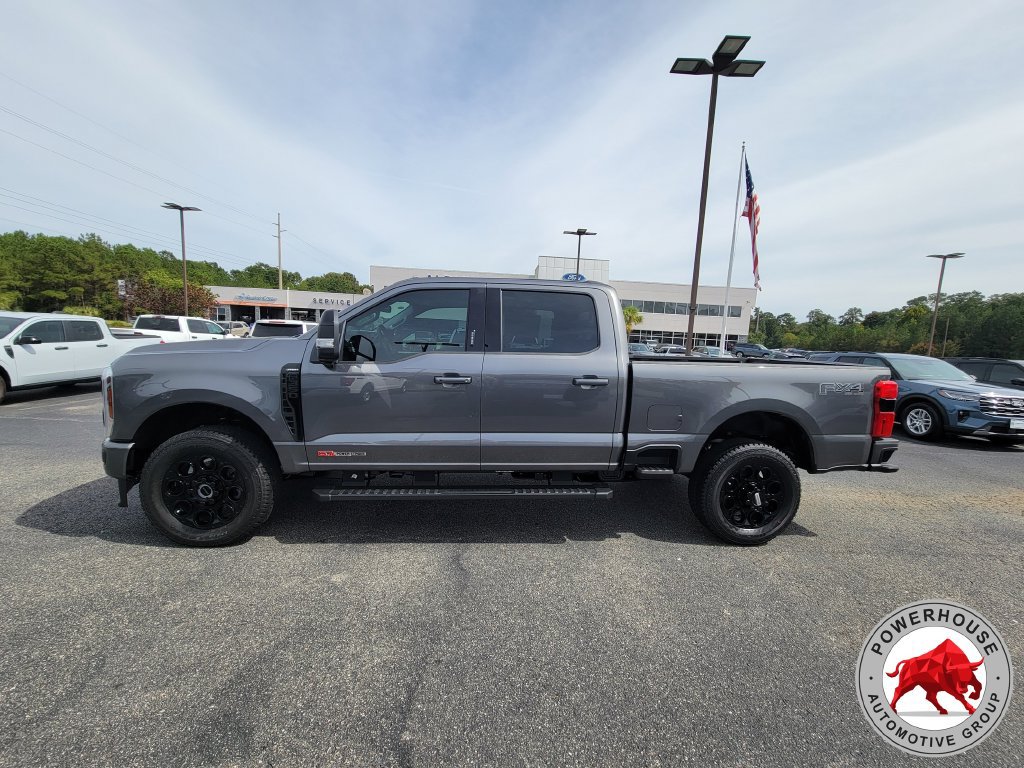 New 2027 Ford F350 Lariat w/ Black Appearance Package AWD/4WD image 3