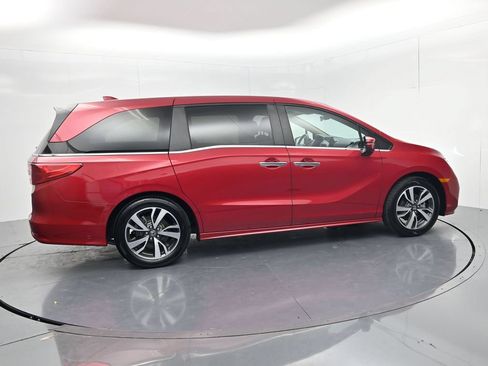 Used 2024 Honda Odyssey Touring image 8