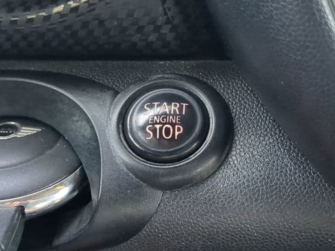 Used 2015 MINI Cooper S image 26