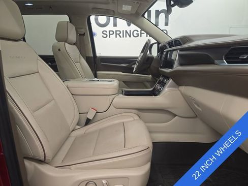 Used 2021 GMC Yukon Denali w/ LPO, Illumination Package AWD/4WD image 12