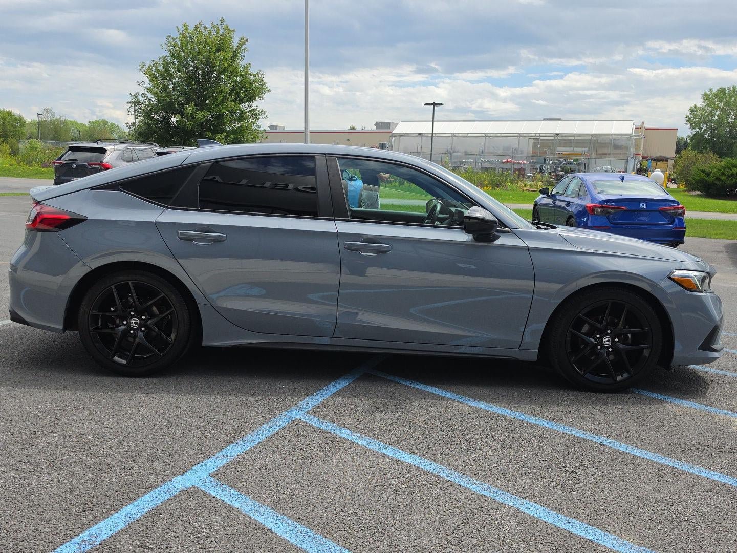 Used 2024 Honda Civic Sport image 9