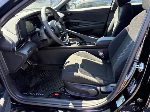 New 2026 Hyundai Elantra SEL Sport Premium FWD image 11