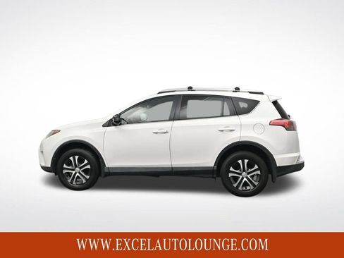 Used 2016 Toyota RAV4 LE image 3