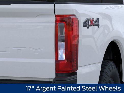 New 2026 Ford F250 XL w/ XL Off-Road Package image 27