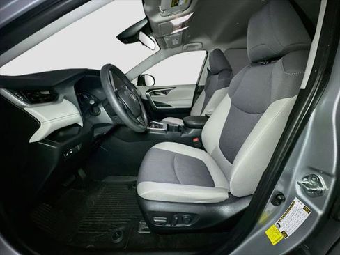 Certified 2023 Toyota RAV4 XLE AWD/4WD image 17