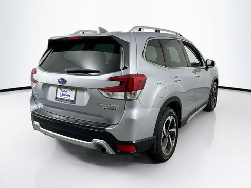 Used 2022 Subaru Forester Touring image 5